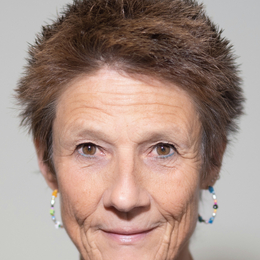 Claudia Klama is Team-Assistance in the Research programme "Environmental Governance" and the Sustainable Development Solutions Network (SDSN) Germany.