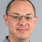 Photo: Dennis Sichler ist Sachbearbeiter in der Buchhaltung des German Institute of Development and Sustainability (IDOS)