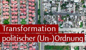 Photo: Themenbild Forschungsprogramm "Transformation politischer (Un-)Ordnung: Institutionen, Werte und Frieden", eine wohlhabende Siedlung neben einem ärmeren Stadtteil, getrennt durch eine Straße, Photo von jonny miller / www.unequalscenes.com